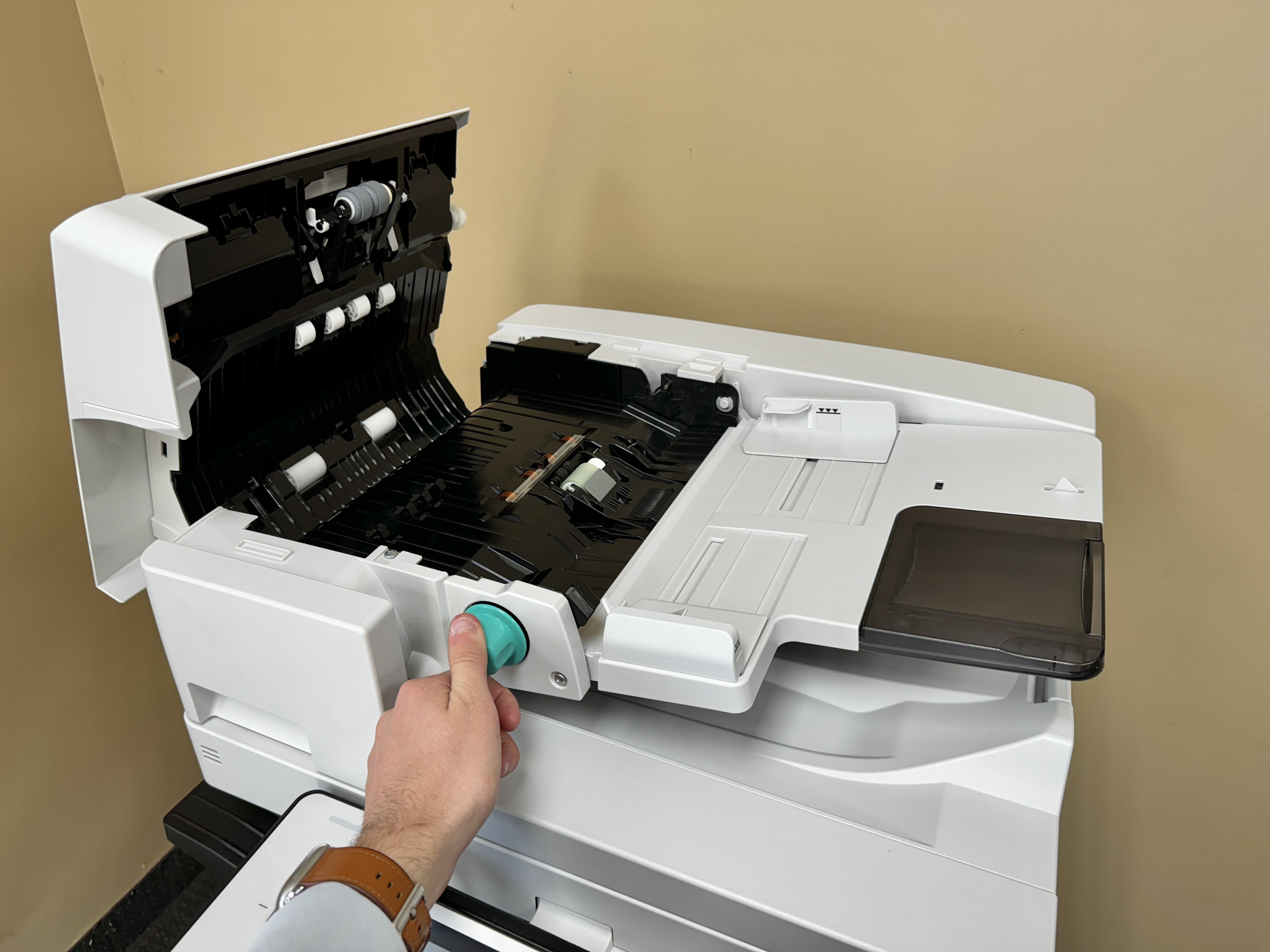 Jam relsease knob for a Canon scanner that provides digital scanner services near me.