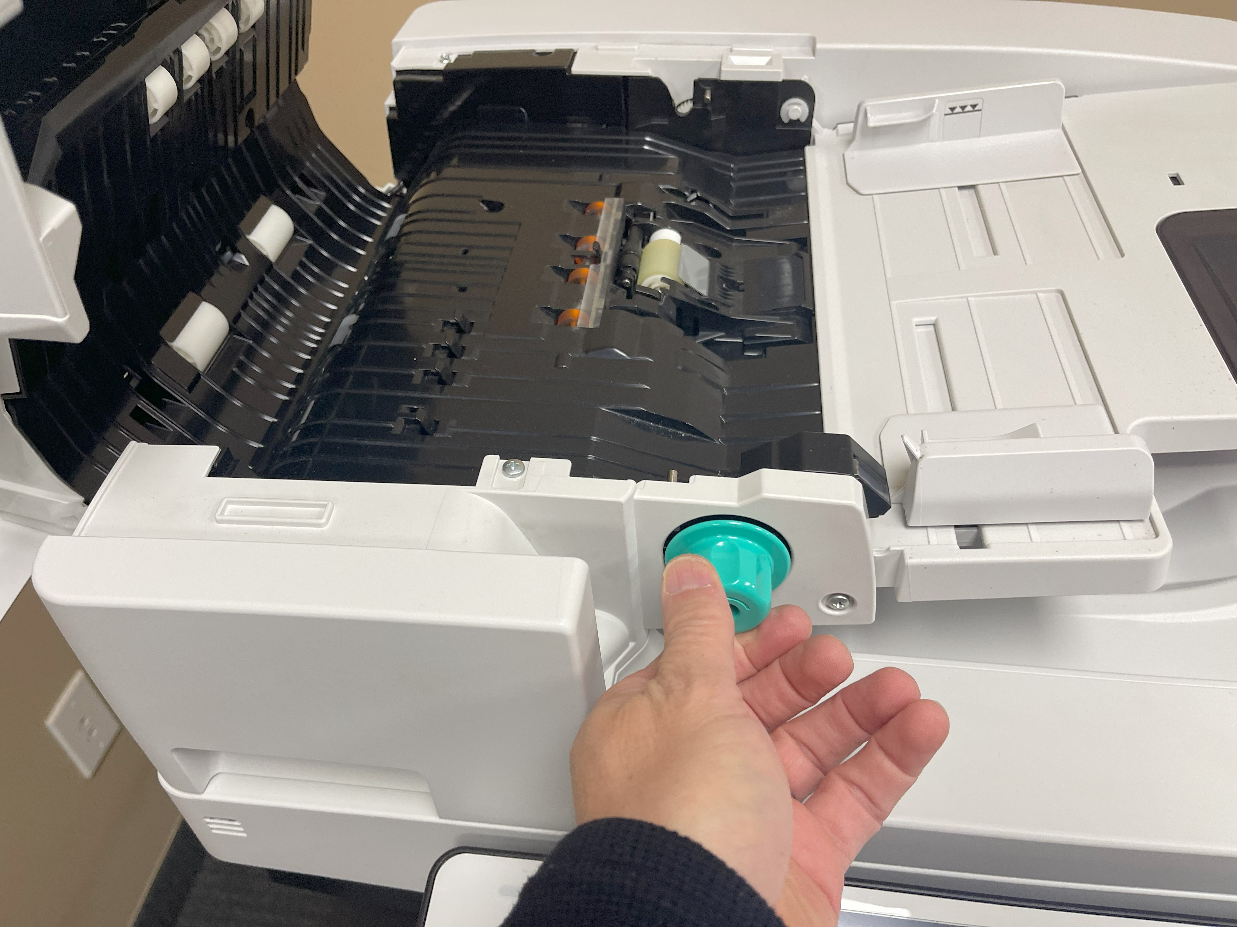 Jame release wheel for the Imagerunner Advance .